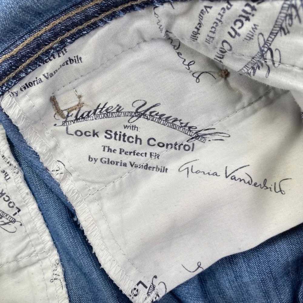 Gloria Vanderbilt Bermuda Shorts Womens 12 Blue Denim Lock Stitch Control DPF2